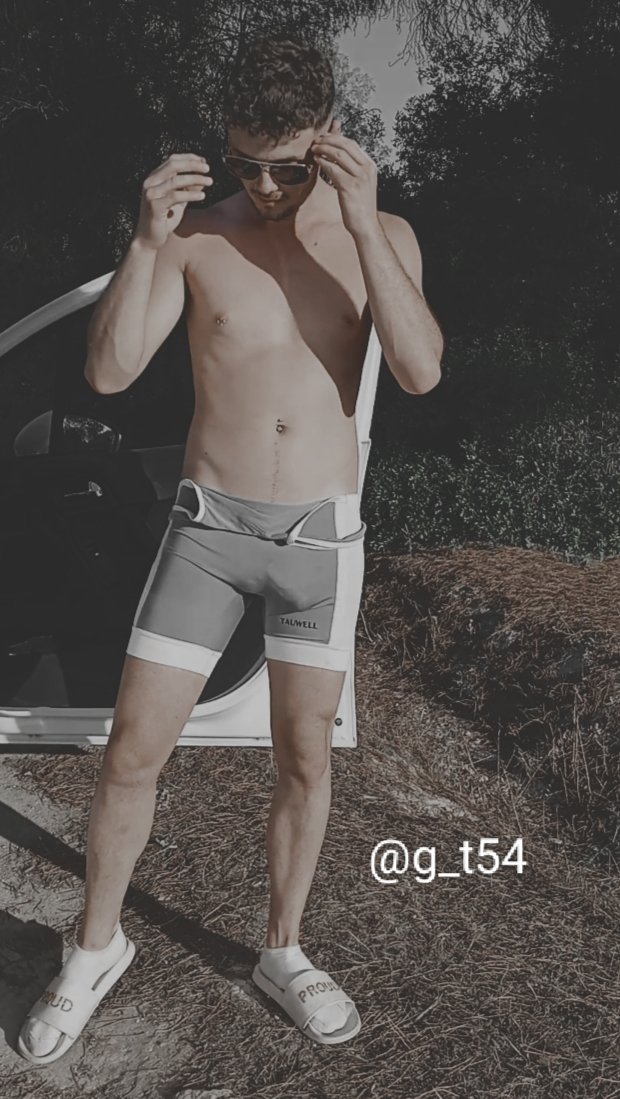 g_t54's tweet photo. My walking fit 😋
#nudist #exhibitionist #gayexhibition #TikTok #Collegegay #gaytwink #outdoorsnaked #lycra #lycrasinglet #gaybulge #lycrabulge #gaylycra
@tohmahimback @maspalo75 @sinlgetwrestler #gayEspaña @BulgeFreeBall @BigBulgesOnly @_tiktokbulges @HotBulgeLand https://t.co/99Xx0cA5P0