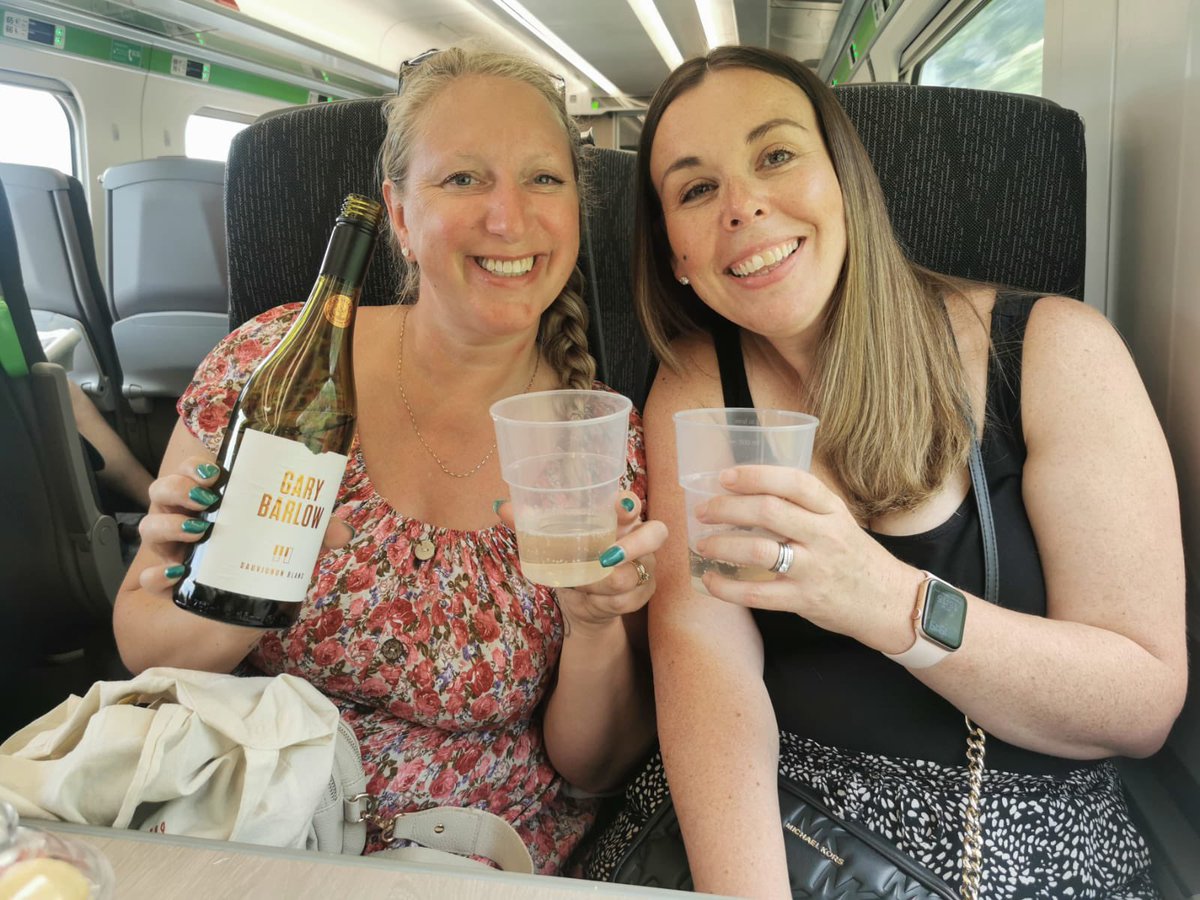 MichScammell's tweet photo. Went to London yesterday with two of my #westcountrywonders and just had to try the new Sauvignon Blanc by @GaryBarlowWines It’s fab!  Definitely a new fav and cannot wait to try the blush! @GaryBarlow please excuse the plastic cups!  #tooposhforplastic https://t.co/S4FAiR83ju