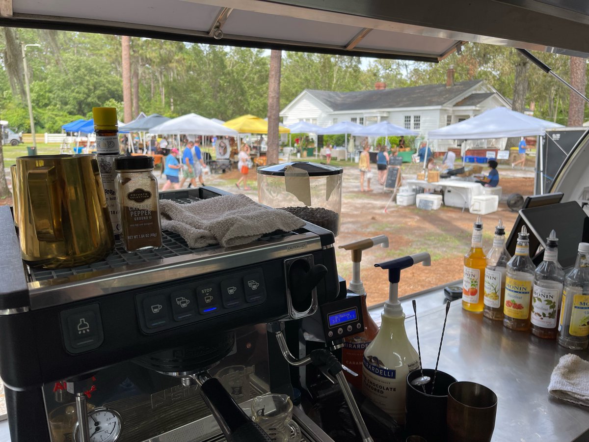 pourboy_coffee's tweet photo. We loved our time at Richmond Hill Farmer’s Market and can’t wait to brew it all again soon!We left with delicious bread from Le Cafe Gourmet and made some great new friends! Big thanks to Cup to Cup Coffee Roasters for supplying our beans and retail bags! We’ll see you soon! https://t.co/5hZ73kbhGL