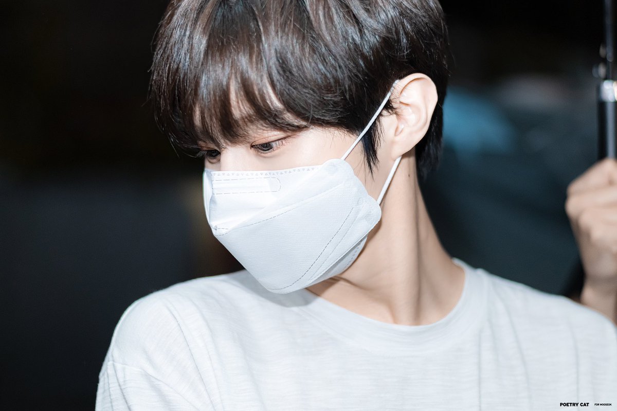 김우석은 마스크랑 뭐 있는듯
애가 마스크만썼다하면 요딴처연미x2만얼굴로
등장해서날노무힘들게함