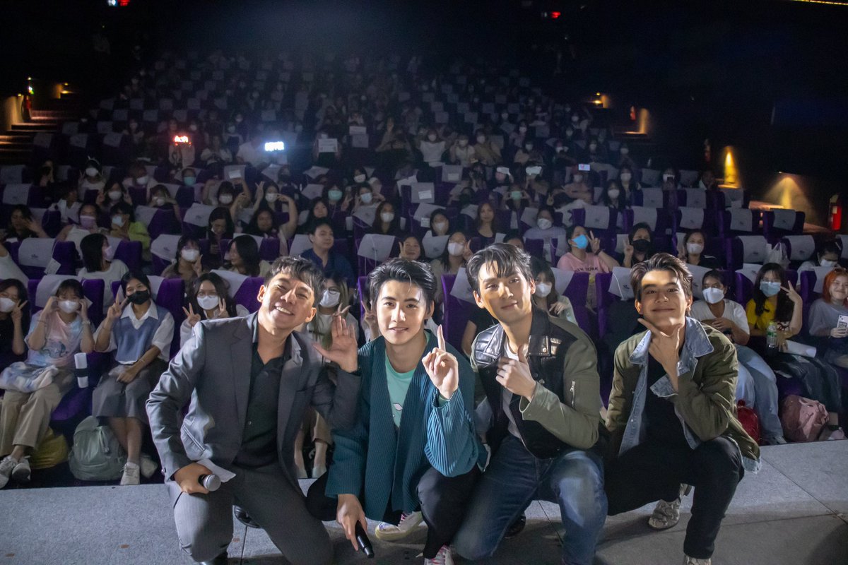 UltimateTroop's tweet photo. ก้าวแรกของ DinosaurLove ขอบคุณทุกๆคนอีกครั้งนะคะ
#FirstTimeDinosaurLove
#DinosaurLove
#ไดโนซอร์รัก https://t.co/2w9iEJpcbZ