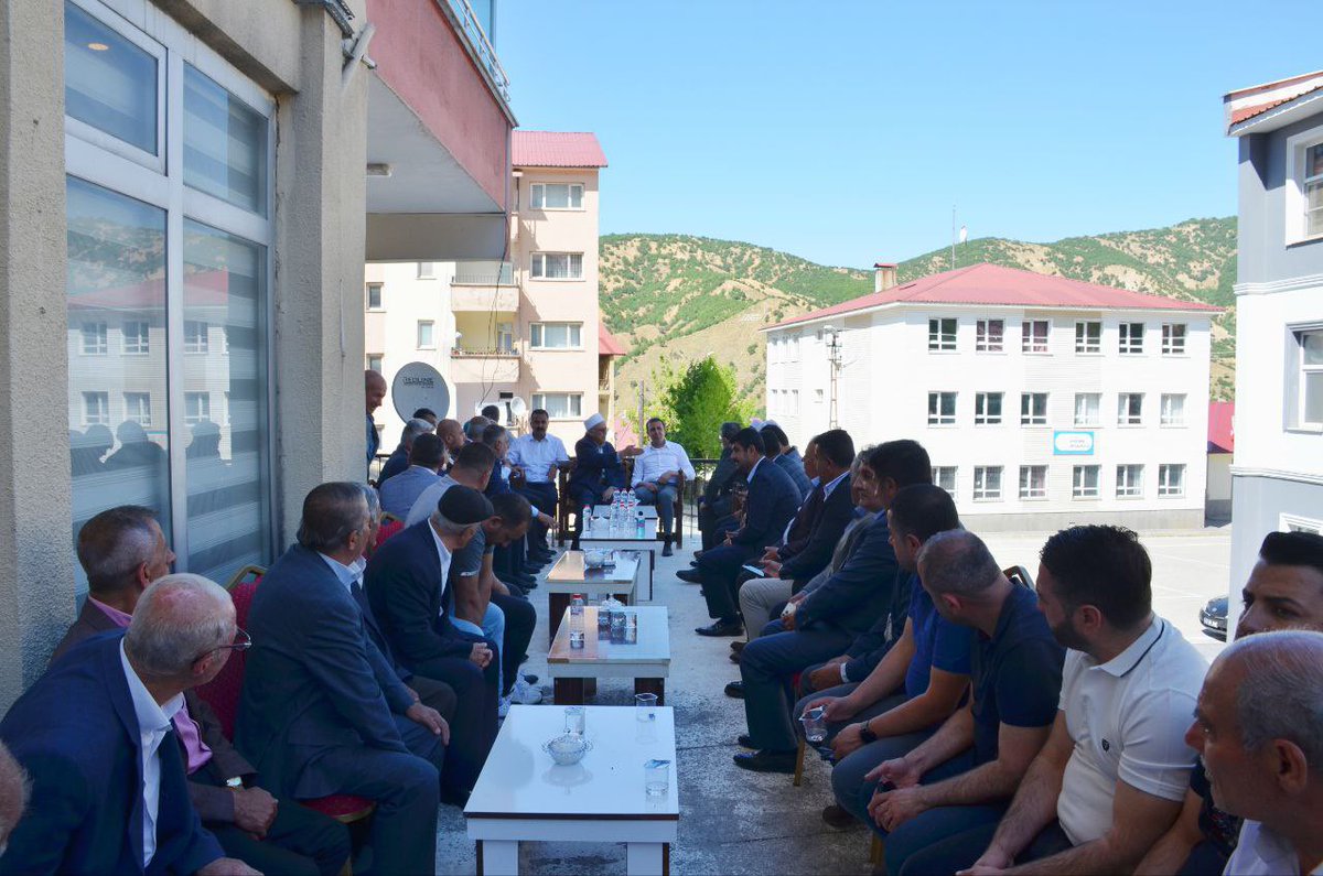 T_Bedirhanoglu's tweet photo. Hemşehrilerimizle bir araya geldik.

📍Mutki Merkez
📍Kavakbaşı Beldesi
📍Çığır Köyü

#SevdamBitlis https://t.co/Z74eCx4uR0