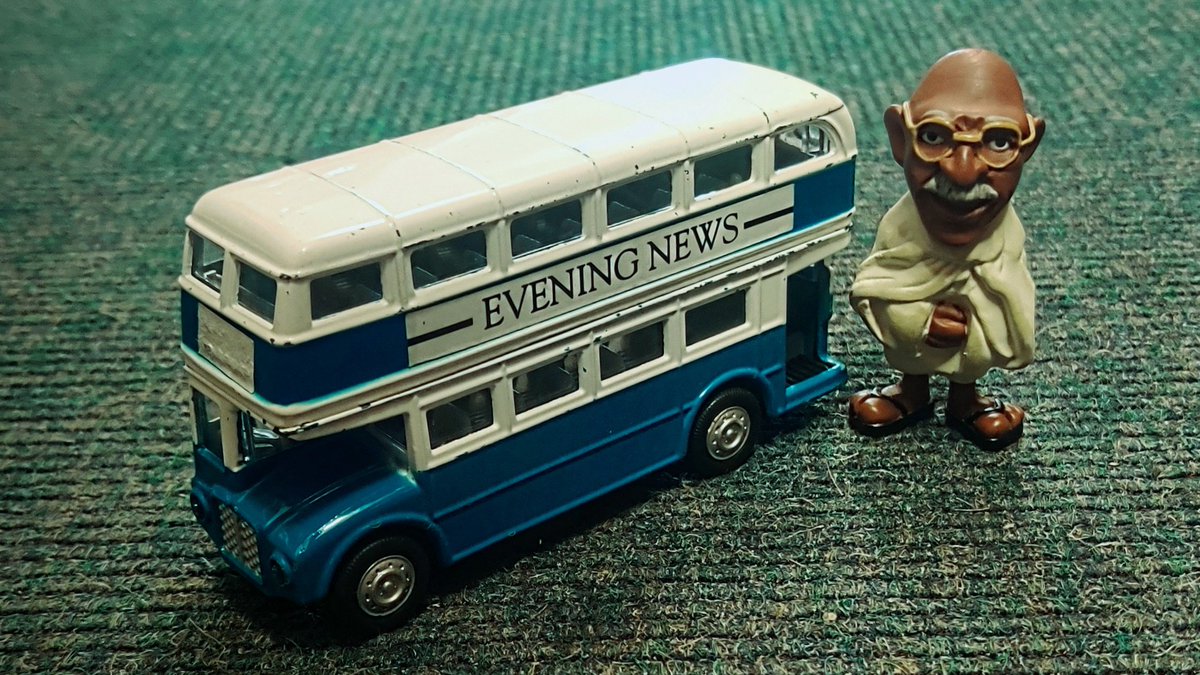 MiniMahatma's tweet photo. This looks like a job for micro Gandhi because there's no chance that I'm boarding this bus. #doubledecker #bus #onthebuses #microgandhi #minigandhi https://t.co/j75y7QGD95