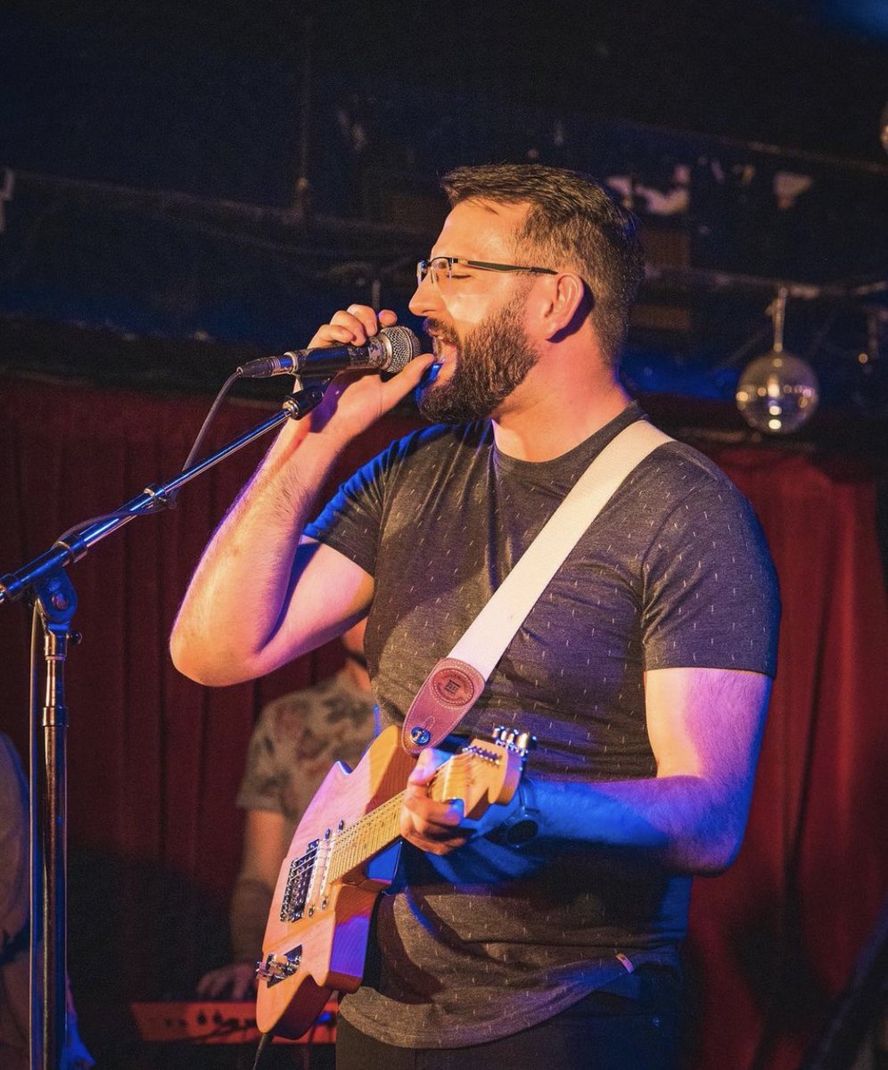 It’s Tom’s birthday today! Send some love to our amazing frontman who keeps the energy and good times at a high every time! 🥳