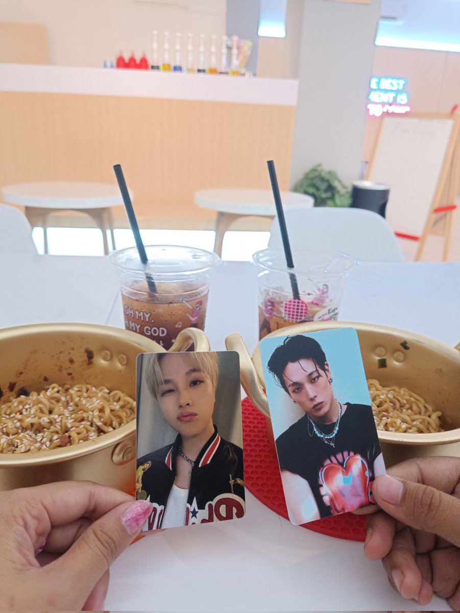 ratnacegilchanu's tweet photo. Finally my precious u vers album has arrived so excited for unboxing it!!🥹💗
Defenisi biasku adalah destiny ku seneng bgt dpt PC Jinan sama chanu 😭😭💗
@iKONIC_143 @iKON_gnani_____ @iKON_chan_w000 @bobbyranika @D_dong_ii @sssong6823
#iKON #iKONIC #KpopAlbum #iKONalbum https://t.co/k19f5rRF62