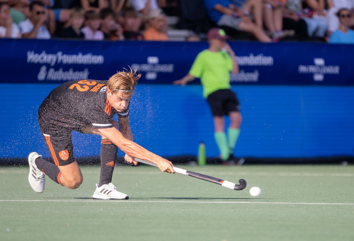Aanvallers Oranje Heren missen vorm in gewonnen wedstrijd tegen Nieuw-Zeeland. 
hoofdklassehockey.nl/nieuws/aanvall…