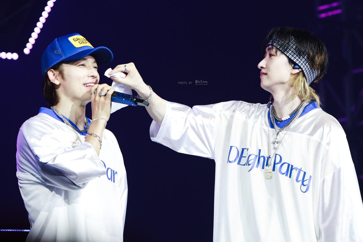 kailamelf's tweet photo. 230625 DNE IN SEOUL DAY 2 #Eunhae 4P 

You don't have to wipe your tear when you are beloved💙

【ALL RIGHTS RESERVED】
#은해 #은혁 #동해 #DNE #hyukhae 
#SJSU #슈퍼주니어  #SuperJuniorDnE https://t.co/mQ8rTULObC
