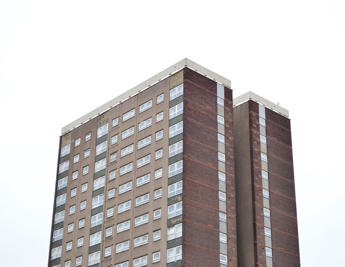 Naseby Grange 🏙️ A 17 storey block in Burmantofts, adjacent to Cromwell Heights. It was built in 1965 and replaced terraced housing as part of Leeds’ slum clearance scheme.