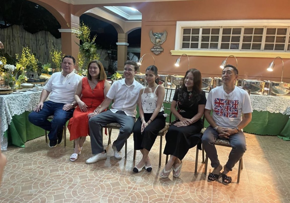 family mendoza and atayde🫶🏻🥰👰‍♀️🤵‍♂️

<a href="/mainedcm/">Maine Mendoza</a> <a href="/AtaydeArjo/">Arjo Atayde</a> 
#MaineMendoza | #ArjoAtayde