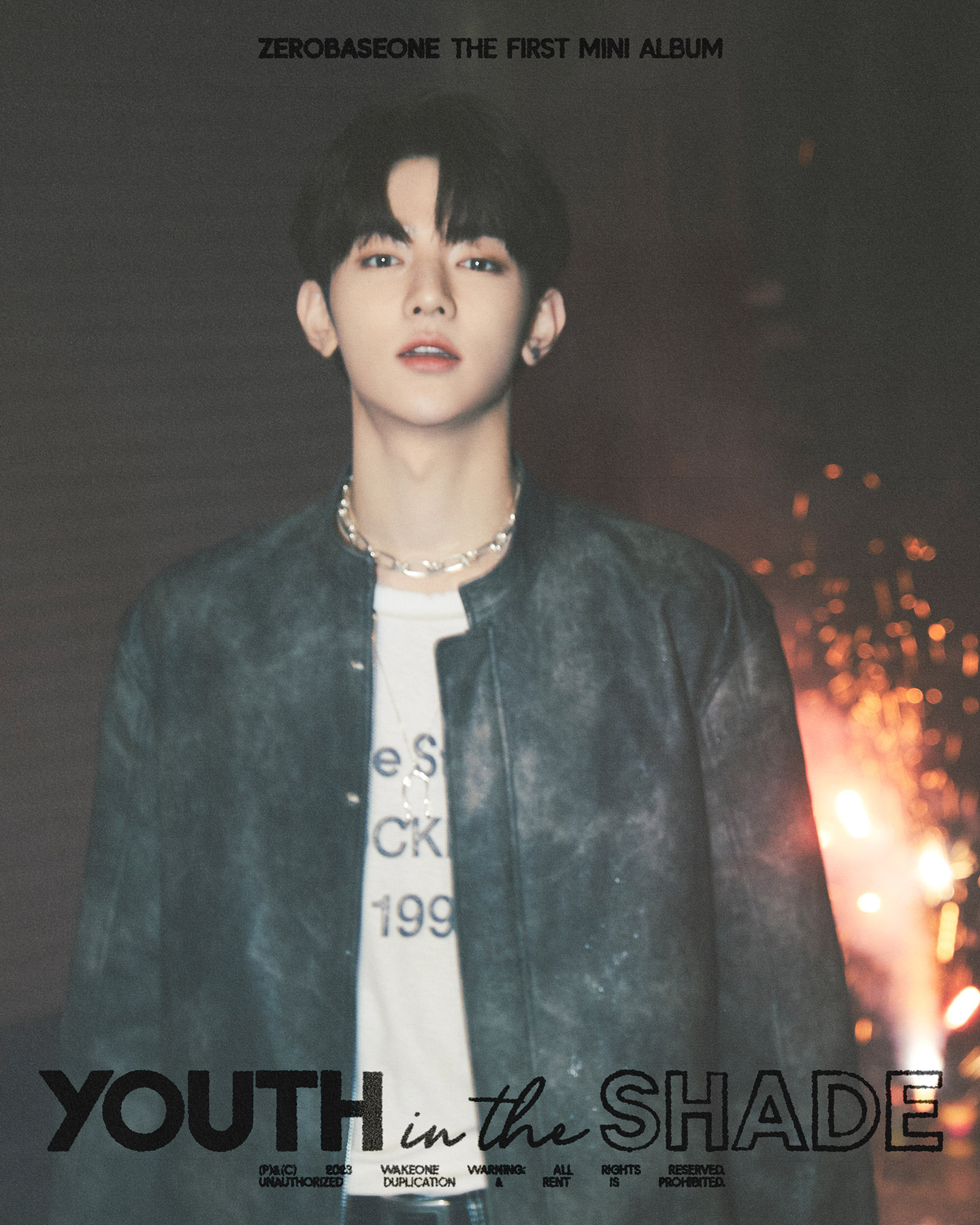 FzeefnmaYAA_TiH?format=jpg&name=large