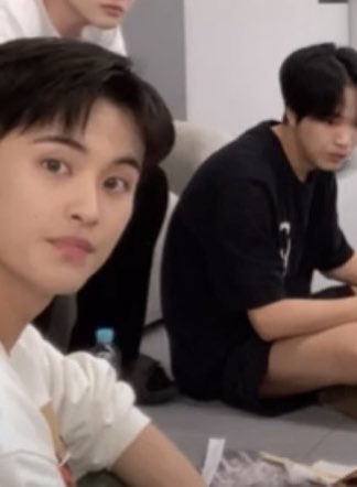 Markf!

“sayang…”                    “hah ngomong apa td?”