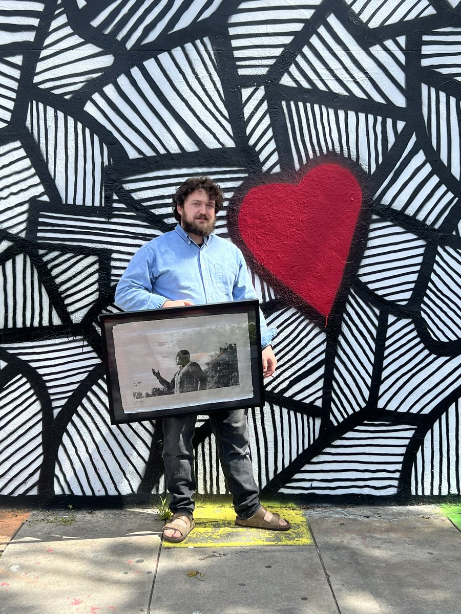 GM and Happy 1000 ETH volume to Smoke and Mirrors Tarot Scrolls! 

This collection comes with physical silkscreen prints for your home 🖼️