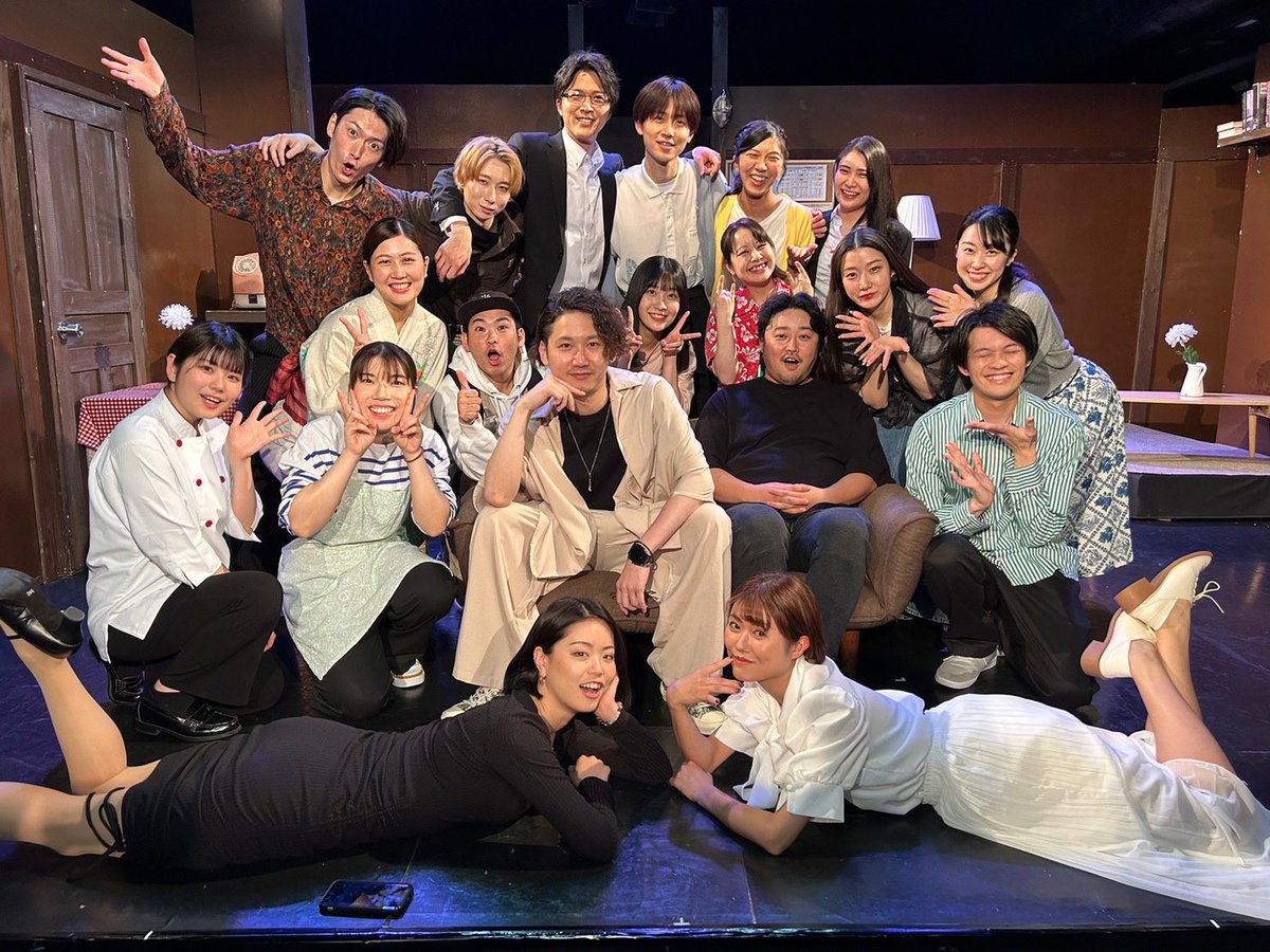 YujiMidorikawa's tweet photo. 🅰️チーム🅱️チーム
共に、完走した模様です。
#忘却の輪舞曲

お疲れ様でした。

#LoKi の作品は難しかったと思います。

🅰️チーム演者さんたちはじめ
🅱️チーム演者さん、鏡さん

#フライドボール企画 関係者様

観に来て頂いたお客様。

本当に感謝です。

大打ち上げ希望w

#感謝
#忘却のロンド https://t.co/HZeDA7PfHj