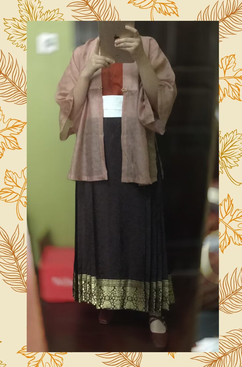 m53309392's tweet image. 前几天端午节随便搭了几套～🥺
#hanfu_challenge
#汉服挑战
#漢服チャレンジ
#한푸_도전
#漢服挑戰
#hanfu
#汉服
#Chineseculture 
#ChineseCostume