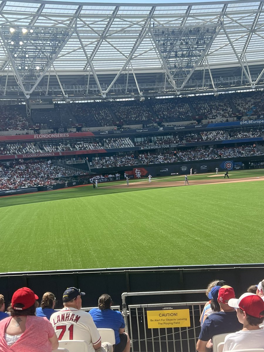 wojtekbatorski's tweet photo. Play ball ⚾️ @Mets next year 🤩 #MLBLondon #MLBLondonSeries #MLB #LondonSeries #lgm #lgfm #metsuk https://t.co/xBWqGkxKyv