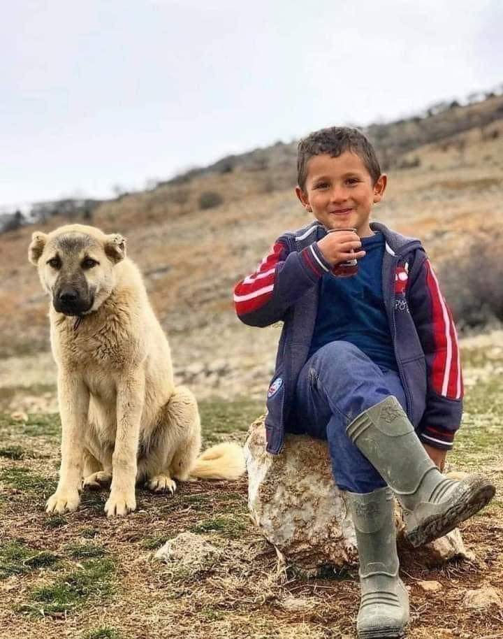 Mutluluk para ile olsaydi 
Mutlu olabilirmiydik.?₩¥£€