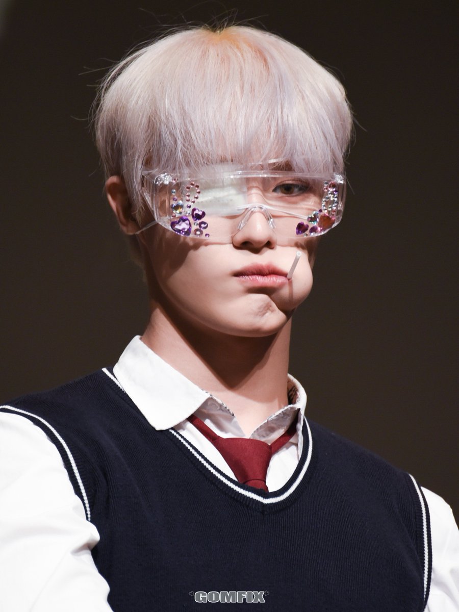 230623 디어마이뮤즈 

#현석 #HYUNSUK #윤현석
#CIX #씨아이엑스