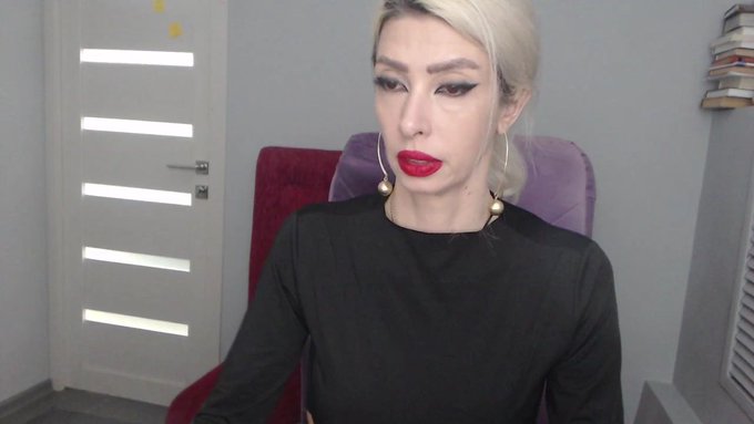 I'm online @MyFreeCams! #onmfc https://t.co/PlGLdxpm31 💚 https://t.co/bpV8tSoS0h<a class="tags" href="/tag/myfreecams">@myfreecams</a><a href="/tag/onmfc"class="tags">#onmfc</a>