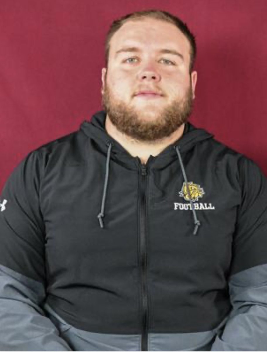 6️⃣7️⃣ Days til kickoff! 

Player spotlight: Liam Fahey

🏠: Sobieski, WI
📚: Psychology
🏈: OL

Q: What is your favorite place to eat on campus?
 
A: I would say there’s no bad options between the dining hall and the food court, they both do a great job!
