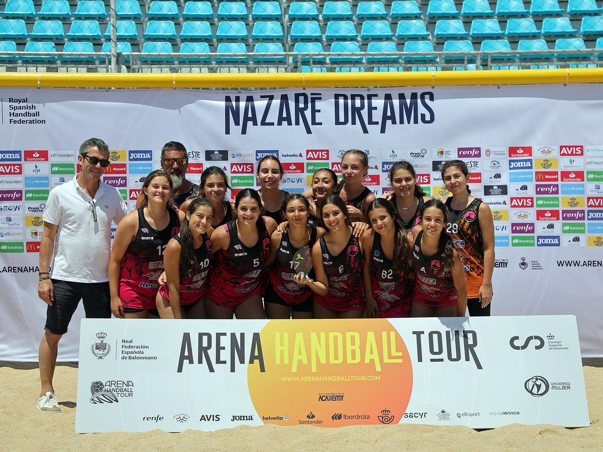 🏆 #Arena1000 Nazaré (<a href="/municipionazare/">Município da Nazaré</a>)
📌 Cadete Femenino

🥇 <a href="/BmPlayaAzuqueca/">BM Playa Azuqueca</a> 
🥈 <a href="/bmplasperis/">bmplasperis</a> 
 
#BalonmanoPlaya #EnjoyTheExperience