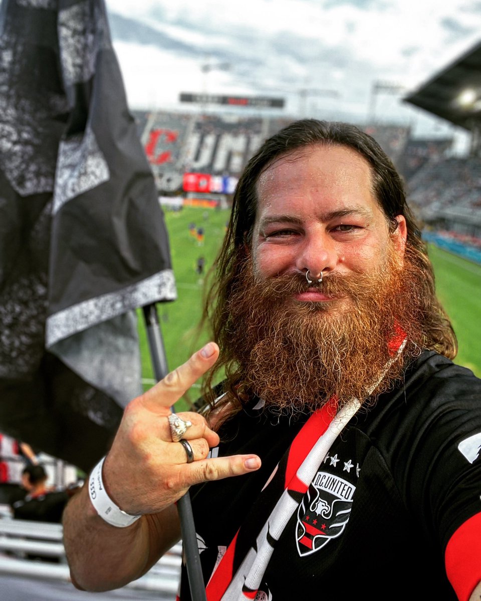 Here @audifield with my Flag ready for tonight’s match to begin Vamos United!! #beardlife #soccer #futball #myflagwavestrue @dcunited