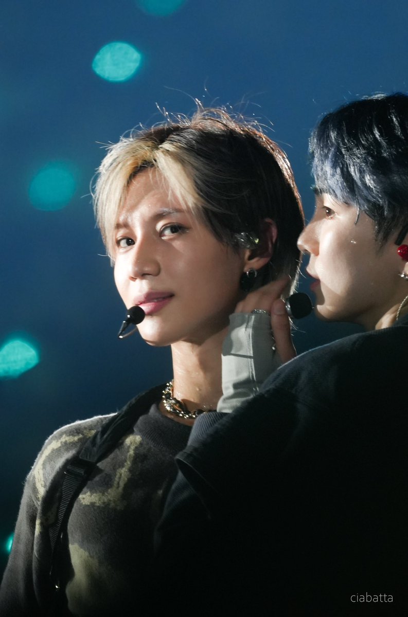 taemjjs's tweet photo. who has a face like this seriously https://t.co/nlz8gQpoAU
