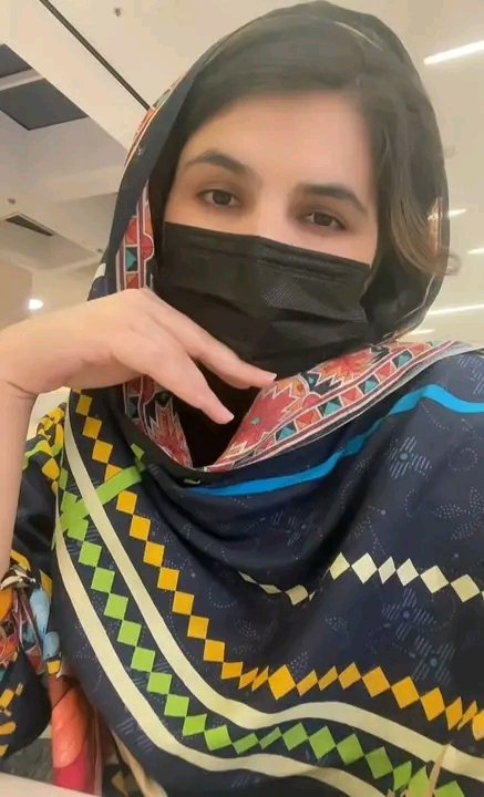 rbrjjfjbb's tweet photo. تا ته به مي ستا د پارہ اوخندل____🌿💞
نور خو ��ه پوھیږي چي زہ سنګه یم____⁦❤️💥
.🎉
.👀
.👭
.💯
.🌿
.❤❤
@rbrjjfjbb 
@Ahmed653278 https://t.co/FDRKd1q8qb
