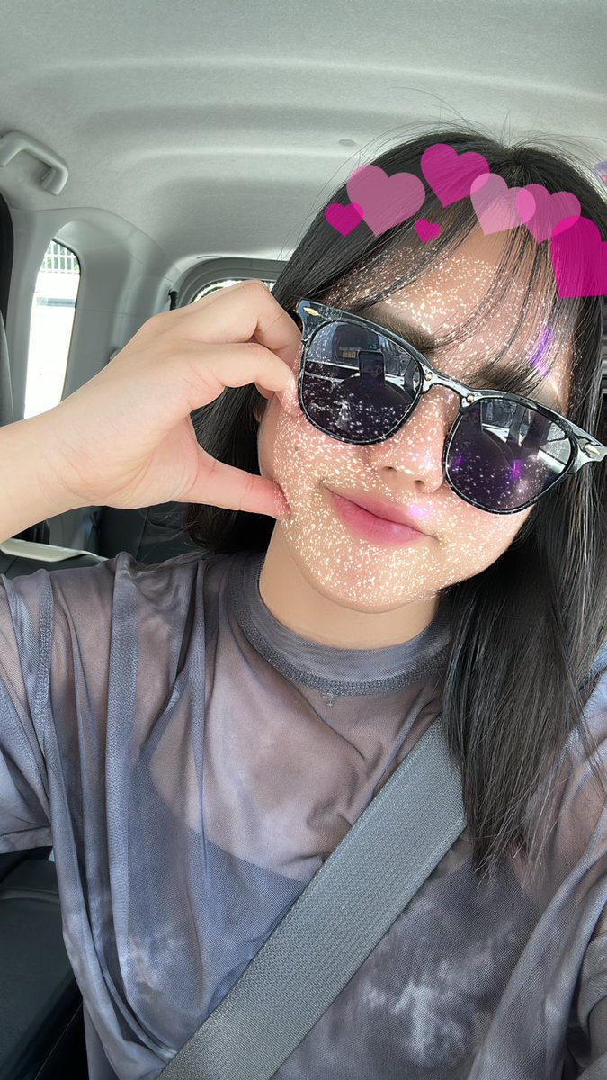dance_moe_'s tweet photo. はいたーい🌺
なんと今日6月26日で20歳になりました✨️
ほんとに皆と出会ったのが何歳！？って感じなんですけどいつも応援してくれてありがとうございます😊
今はまだまだ忙しい日々が続いていたり、毎日病院通いですが楽しい毎日を過ごしています🍀✨20歳になった私をよろしくお願いします🙏 https://t.co/b2CqvLXLsD