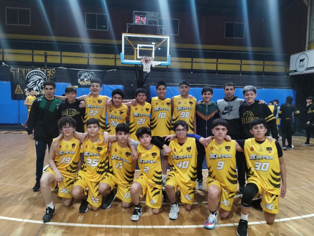 CATalleresTV's tweet photo. 🏀 #Formativas #FBPT
📌 Fecha 7
⚫️ Talleres Negro 🆚 Estudiantes
👉 U15: 22-103
👉 U17: 43-73
📌 Fecha 14
🟡 San Martín 🆚 Talleres Amarillo
👉 U15: 50-64
👉 U17: 29-82 https://t.co/cW8lqKNPaq