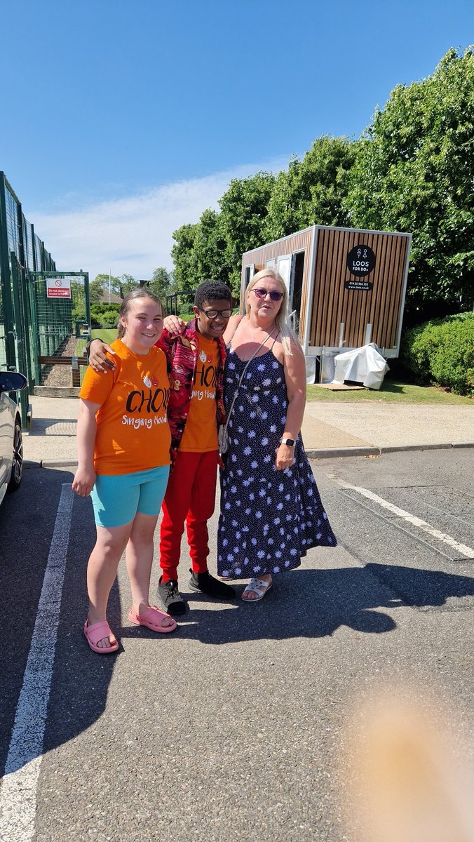 BrendaS34096261's tweet photo. #singinghands
Just wanted to share Ethan is making friends 🧡 this makes me so happy those who know will get it 😊 https://t.co/15BDkfuGkW