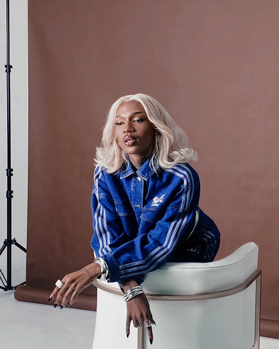 fraudfemme's tweet photo. https://t.co/KvkyfwbIIQ