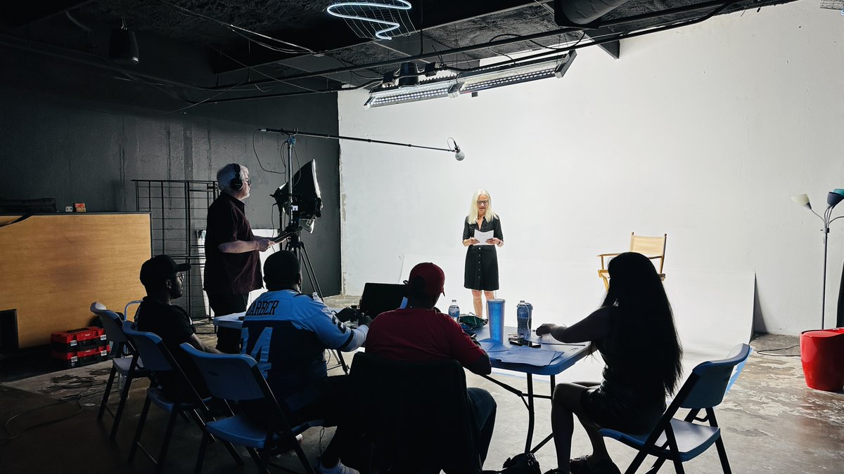 SpayseStudios's tweet photo. @SpayseStudios has plenty of room for auditions in front of our white infinity wall! #spaysestudios #auditons #spayse #infinitywall https://t.co/gDbHPlgwK5