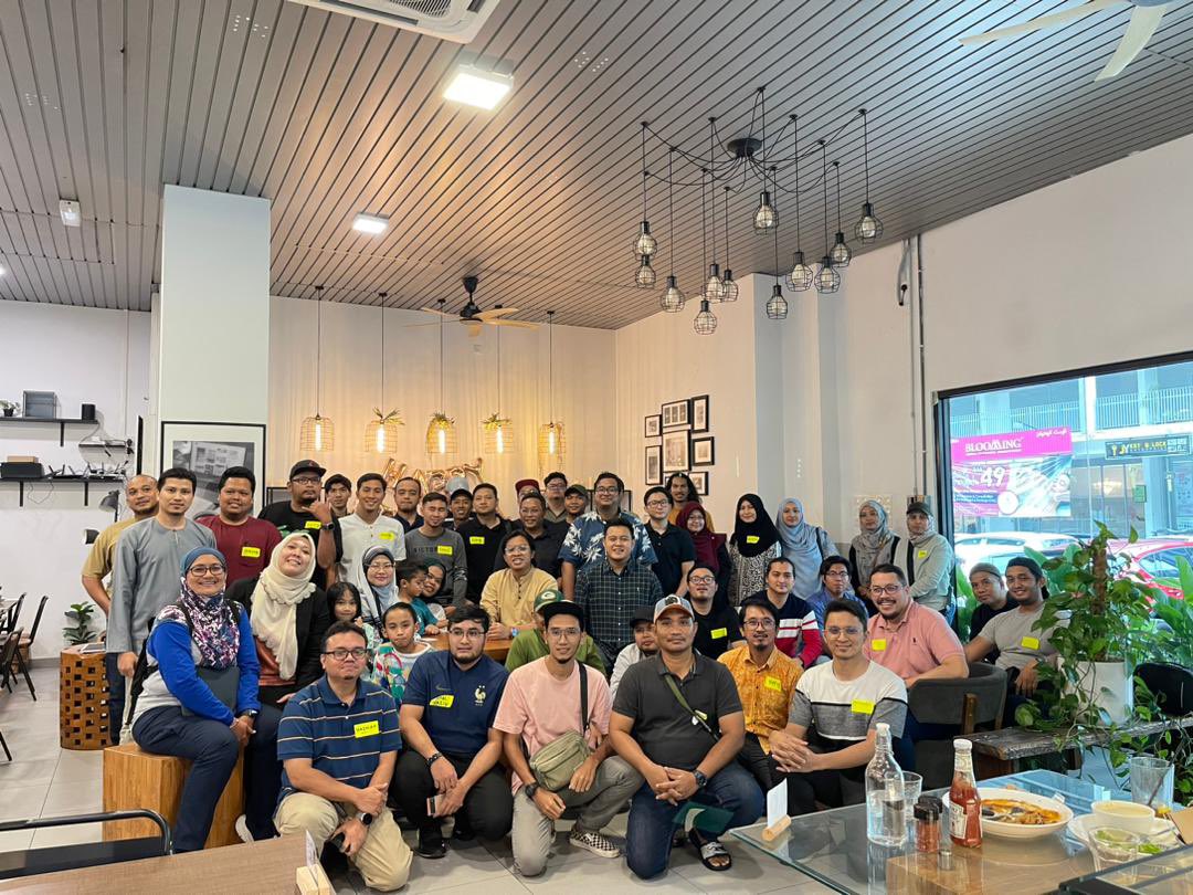_IzzatIshak's tweet photo. Meet & Greet Alumni EMGPโก๏ธ
Alhamdulillah, kalau selama ni rasa vibe circle ni mahal bila interact dalam group, bila sesi meet & greet ni lagi rasa tinggi value circle EMGP ni.
This is our circle, Elite Marketers!
#emgp #mazhabkebenaran https://t.co/E6xPiEBClJ
