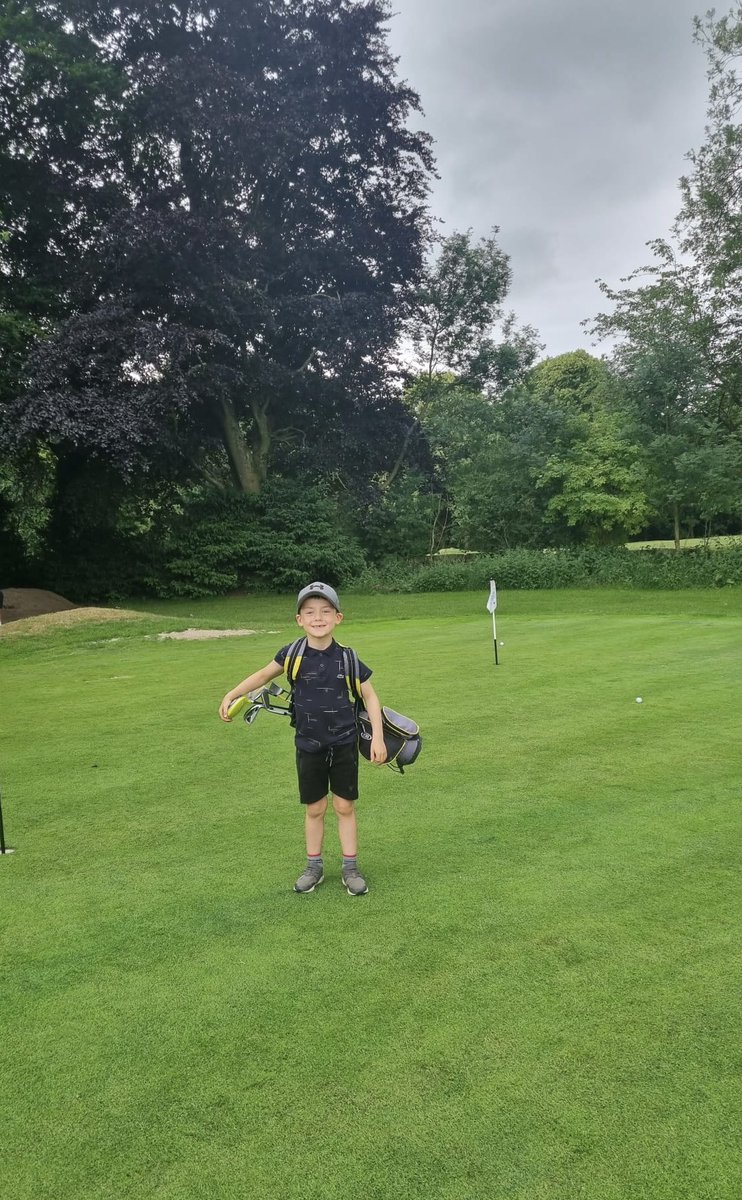 HannahTravis86's tweet photo. Dexter all ready for his first golf competition this afternoon, unfortunately the heavens opened and they didn’t manage to get round but hopefully another one soon @OSJ_Sports @OSJ_Y2 https://t.co/12JMbvm17X