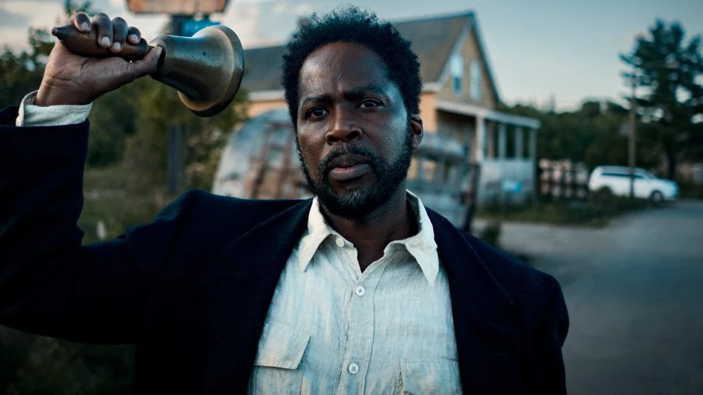 I never thought any TV show could recreate the magic of ‘LOST’, but ‘FROM’ has done it. It is now one of my favorites TV Shows of All time. @HaroldPerrineau  Delivers a Jaw-Dropping Act as Boyd Sheriff, Man you are Unbelievable! 😍

#FROM @FROMonMGM