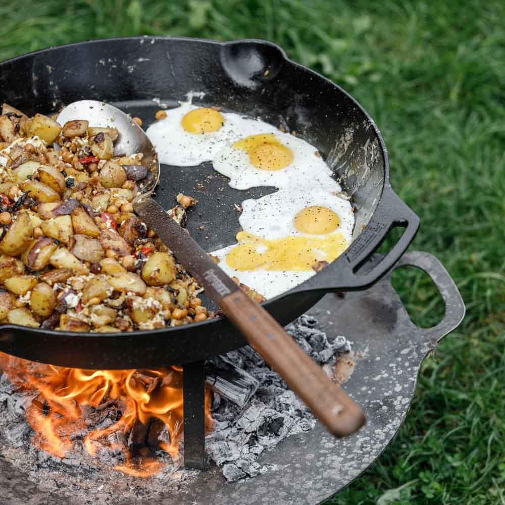 ProAdventure's tweet image. This weather has been perfect for a spot of outdoor cooking!

The Petromax fire skillet could make it a whole lot easier.

New to ProAdventure and available online and in store!

👉proadventure.co.uk/petromax

📸 Petromax 

#ProAdventure #Llangollen #NorthWales