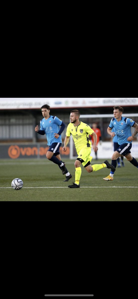 PecheHill's tweet photo. **NEW SIGNING**

We are over the moon to announce our first signing this season, our new club captain.

KYLE HOLDEN

Kyle joins from Bexhill United having played over 250 games for them and previously playing for Hastings United.

Welcome skip! #UTP https://t.co/HckbajCTUu