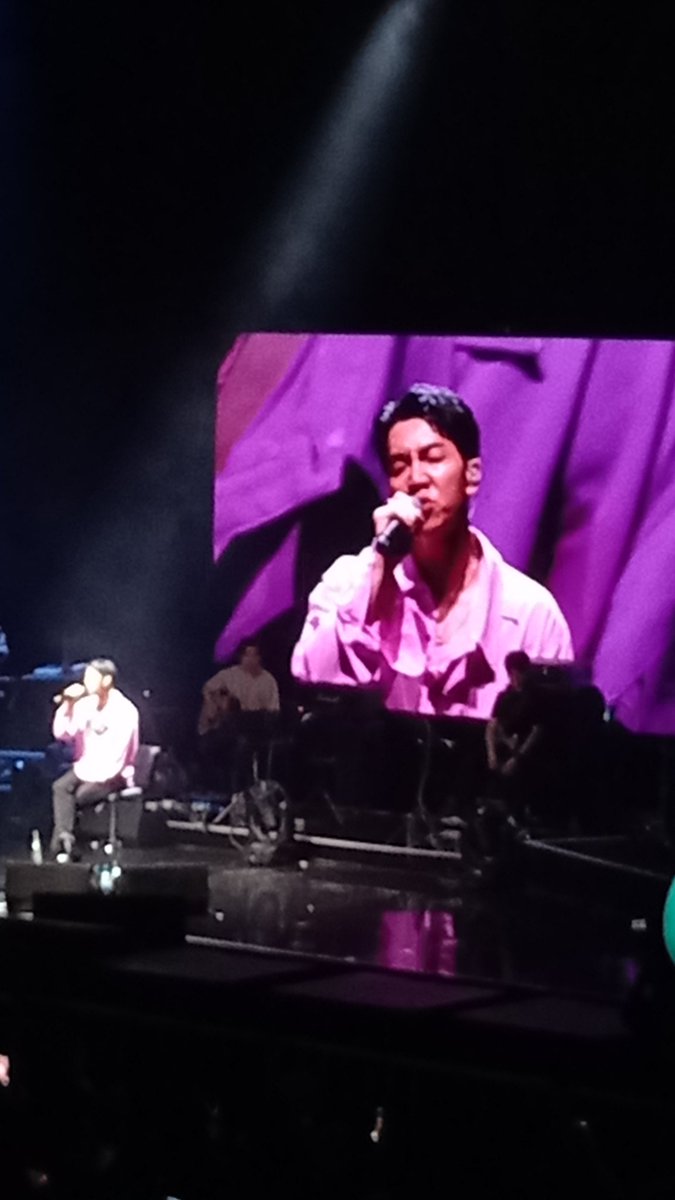 rizkiyaalfiani's tweet photo. Lagu favorit gue akhirnya dinyanyiin 😭😍
Abaikan suara cempreng 😭
#losingmymind #soundtrackmygirlfriendisgumiho 
#asiatour2023leeseunggi 
#LeeSeungGiinJakarta https://t.co/PGccRDB1VG