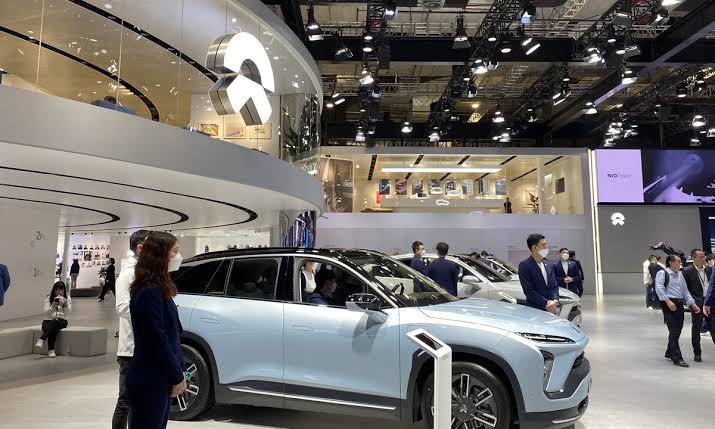 Kanthan2030's tweet photo. Wow, 36% of all new cars sold in China are now electric cars (BEV + PHEV)!

That’s also impressive in unit sales: 670,000 EV in one month!

Make plans, execute flawlessly, exceed goals — the Chinese way. https://t.co/AhgbtMWxY3