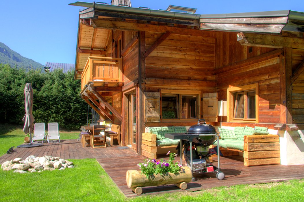 StayinChamonix's tweet photo. Summer has arrived - Chalet Flocon.  
Come and rest a while!
https://t.co/nBsMZkiY7i https://t.co/1MjFor1WVe