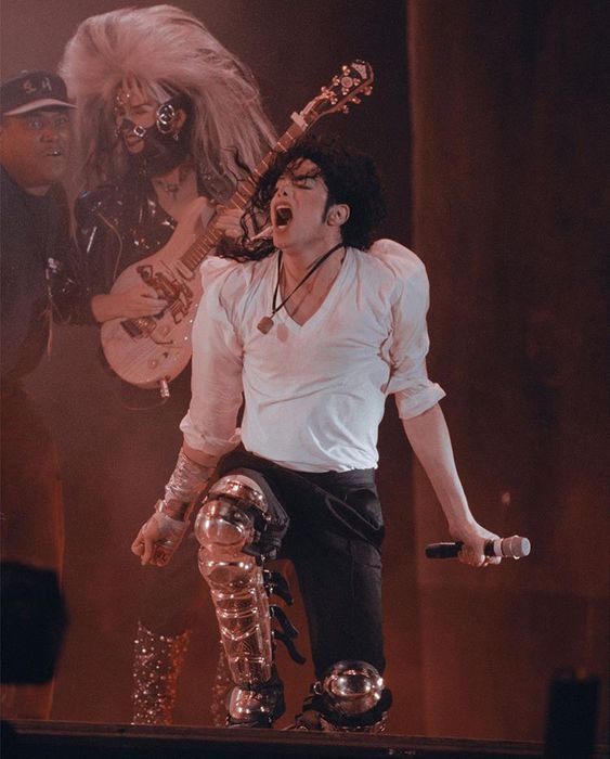 In your opinion, what sets Michael Jackson apart from other performers of the past and present performers?