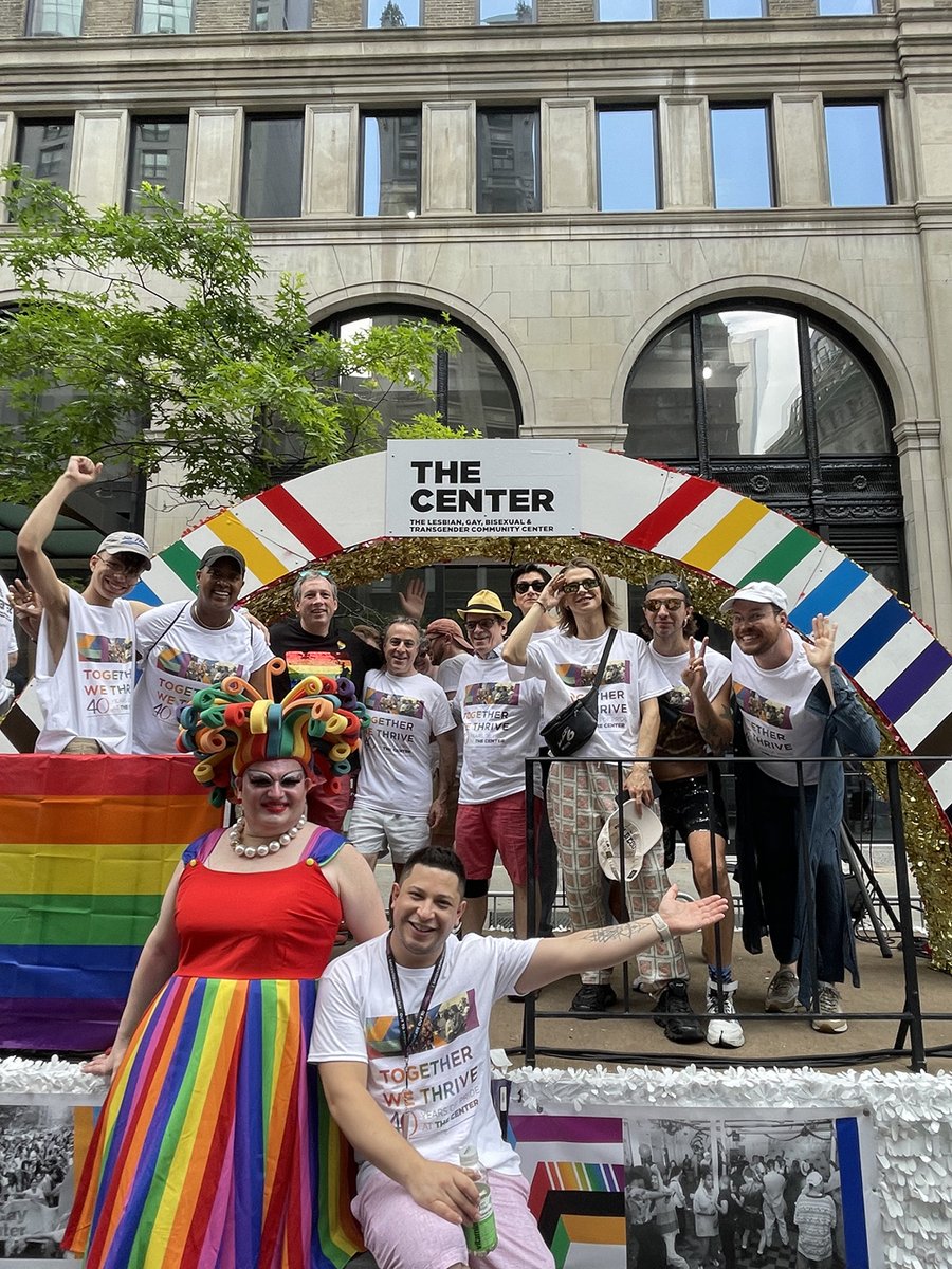 LGBTCenterNYC's tweet photo. The spirit and excitement of Pride pulsates throughout #NewYorkCity on this beautiful #Pride Sunday. The Center is excited to march today at @NYCPride and see community members on the sides cheering!

#NYCPride #CenterPrideAt40 #PrideAtTheCenter https://t.co/o6rkO3gDrY
