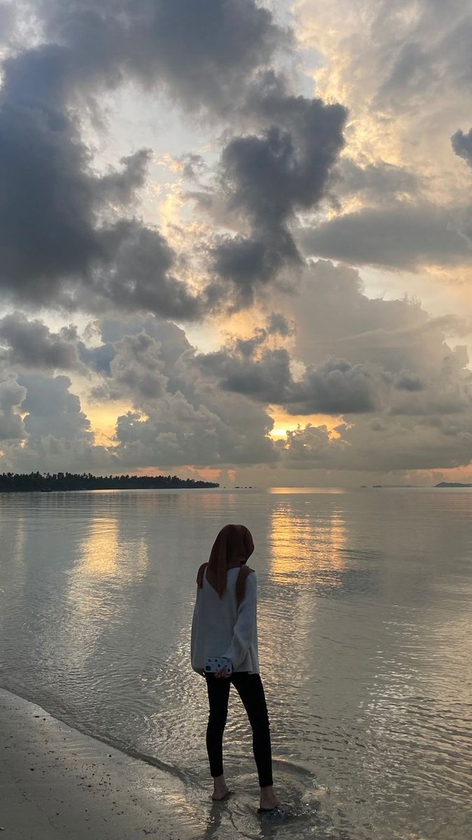 fatinbtrsya's tweet photo. 28 apr 23 
W/sunrise🦋 https://t.co/OAgHFqoAGy