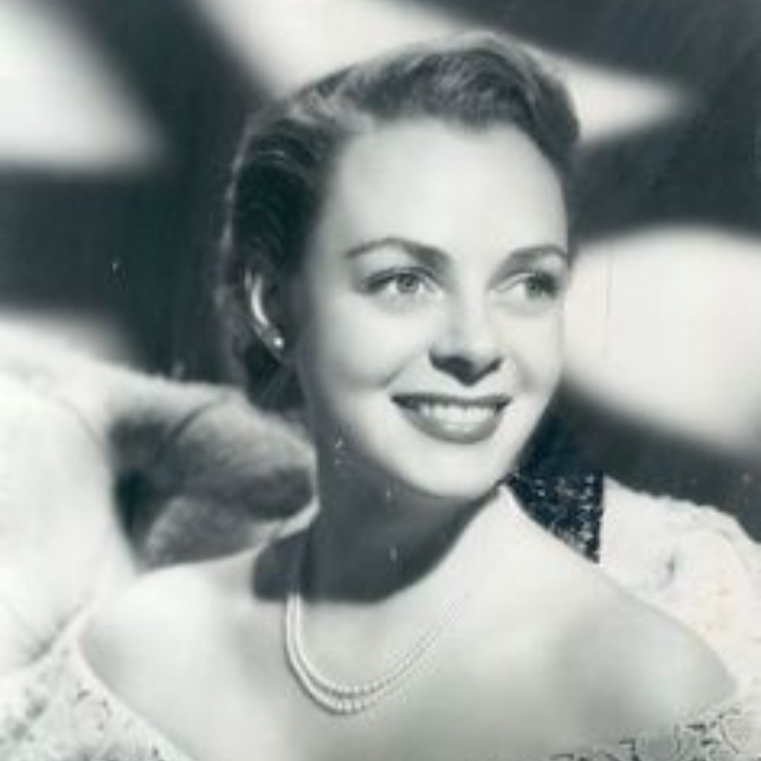 Happy 98th Birthday June Lockhart! Born Today, June 25, in 1925 - Over 165 film/TV roles incl All This and Heaven Too, Sergeant York, Meet Me in St. Louis - & of course TV's Lost in Space, Lassie and Petticoat Junction!  #botd classicmoviehub.com/bio/june-lockh…