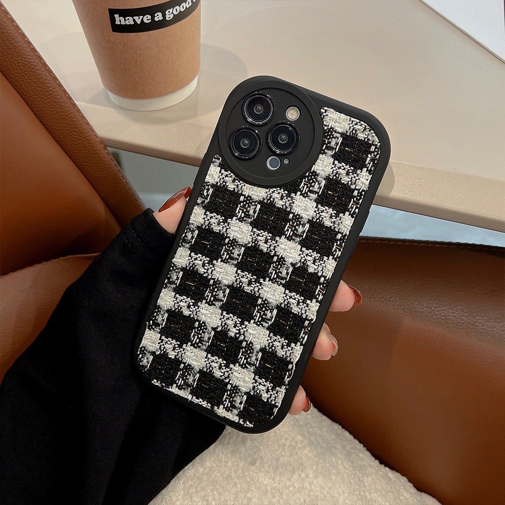 aor_story's tweet photo. ชี้พิกัดเคสที่เกินคาดมาก ราคา 30 กว่าบาท ลายทวิต คิดว่าเป็นลายพิมพ์แต่เค้าเป็นผ้าจริงๆเลย😳 มีเท็กเจอร์ ดูมีอะไร ของจริงคือสวยมาก

📍 https://t.co/lwoQACdhTE

#AorShoppingStory #รีวิวShopee https://t.co/Os1ZWALrUf