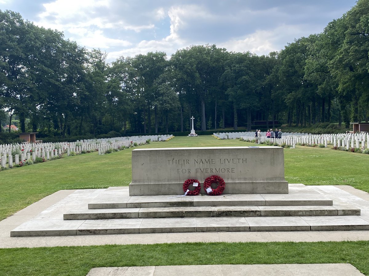 JobsinDrinks's tweet image. Arnhem Airborne cemetery #ArmedForcesDay2023