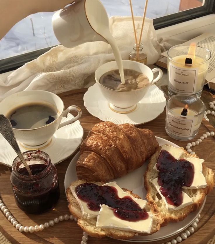 CutieBabyNelly's tweet image. Le meılleur breαkfαst :