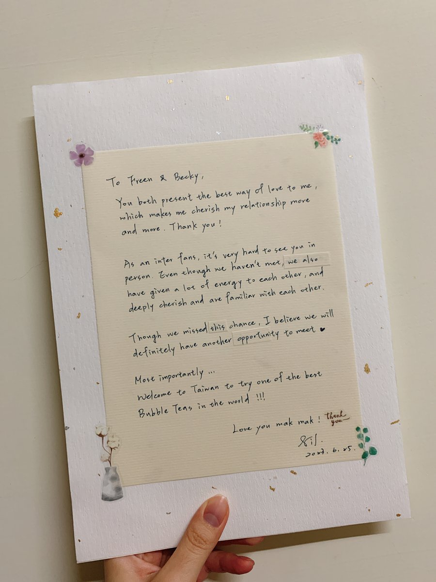 xxlyling's tweet photo. To Freen & Becky
You both present the best way of love to me, which makes me cherish my partner relationship more and more. Thank you and love you mak mak.
#ShowOurLovetoFreenBecky
#TAIWANisWaitingforU
#srchafreen
#beckysangels
#freenbecky
#FBTWSPT https://t.co/vPWIq4XHjn