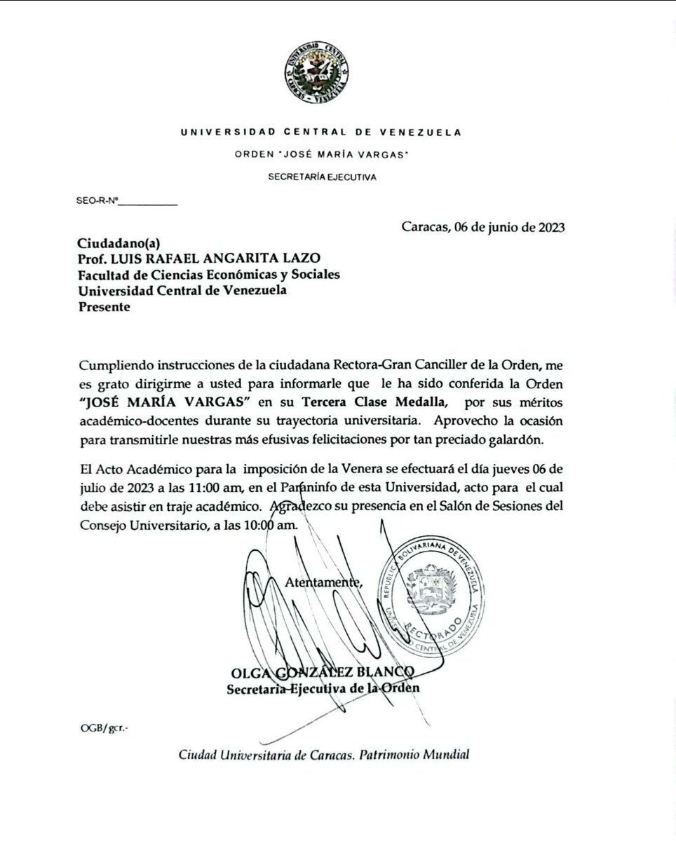 NthingJWr's tweet photo. Se premia el abandono de cargos, la inexperiencia, el chavismo, corrupción, suciedad, falsedad, falta de compromiso y una inepta trayectoria académica. Esta es la sombra que día a dia se combate en FaCES y hoy en día es premiada, no permitiremos que esto siga ocurriendo. https://t.co/WW3vkmkPGd