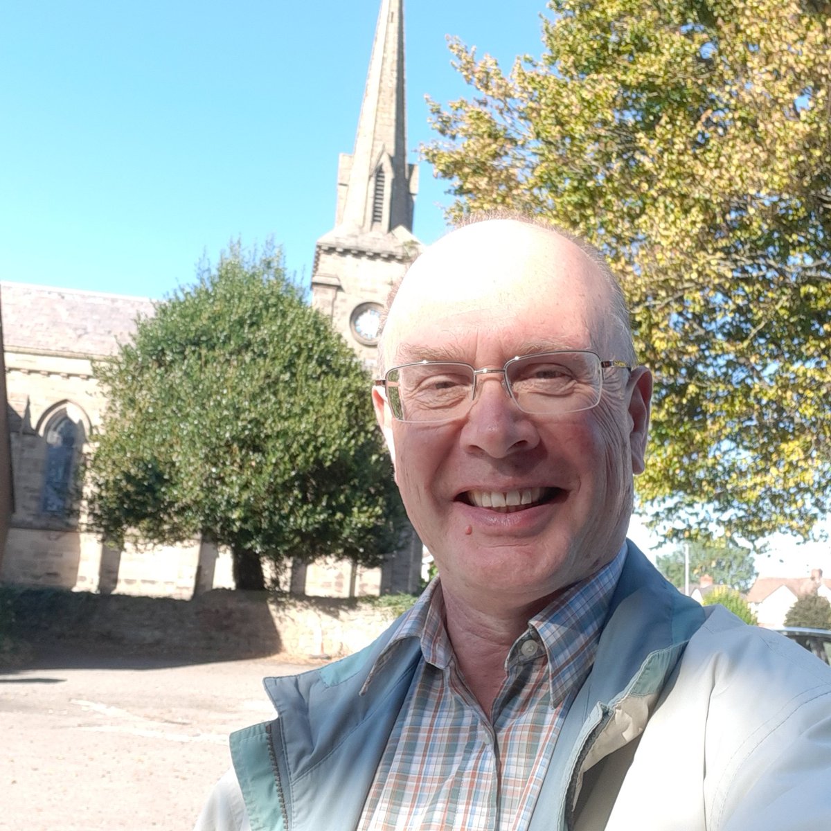 Tomorrow St Martin's FoodShare will operate as usual. 11am at Scout Hut, Blackmarston Road and 12pm at St Martin's Church hall with a hot meal also available. I will be at both venues if you need a chat about anything.